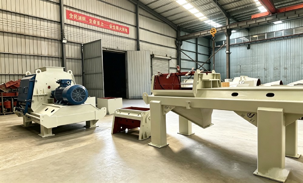 粉碎机装配车间